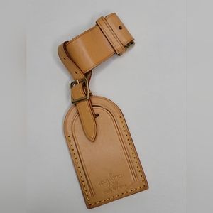 AUTHENTIC LOUIS VUITTON LUGGAGE TAG
